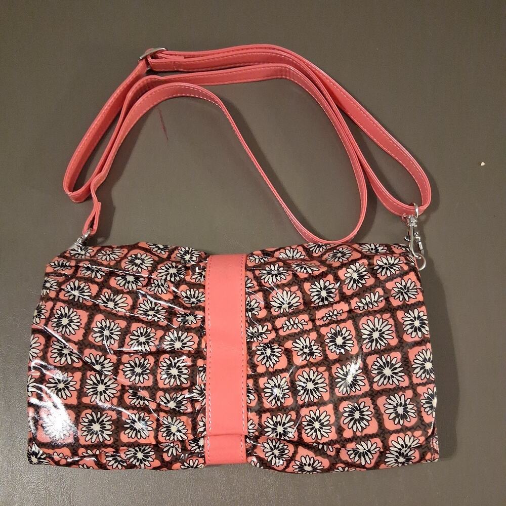 Vera Bradley Frill Collection Clutch Mocha Rouge Pink Purse RETIRED Crossbody